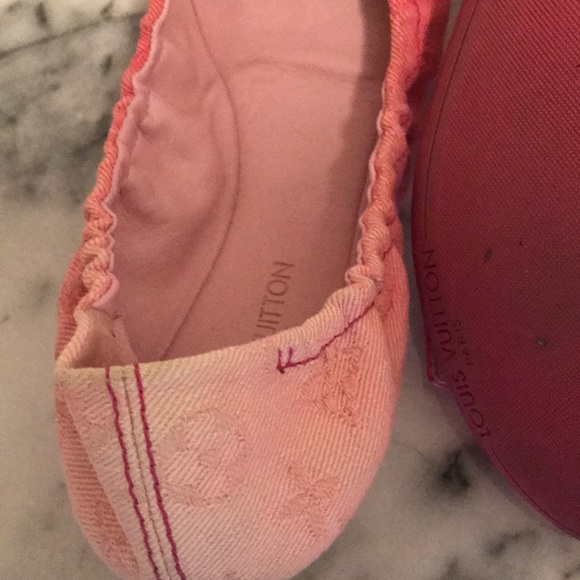 Louis Vuitton Denim Flats - Picture 4 of 4